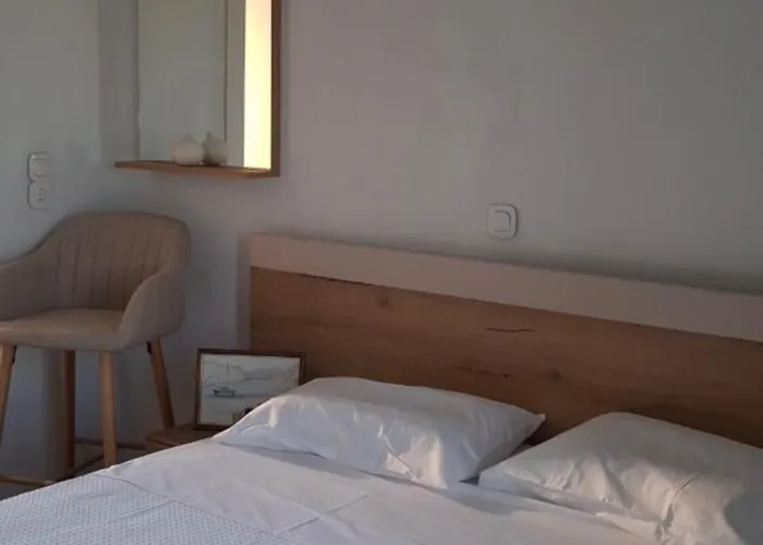 Niso Eleimonas * Apollonia