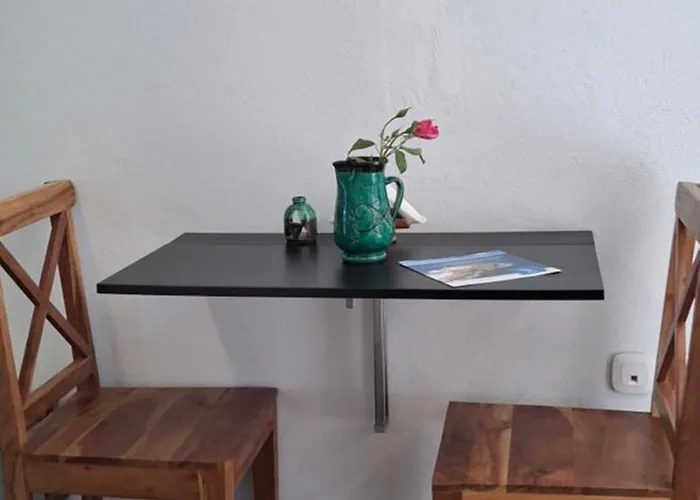 Niso Eleimonas Apartamento *