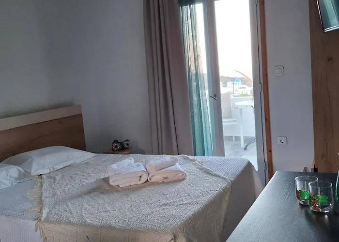 Niso Eleimonas 아파트 *