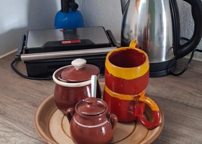 Niso Eleimonas * 아폴로니아