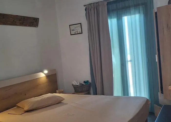 Niso Eleimonas 아폴로니아